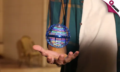 Flynova Pro Flying Boomerang Ball Spinner!